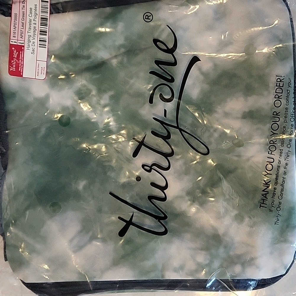 Thirty-One Hanging Travel Case